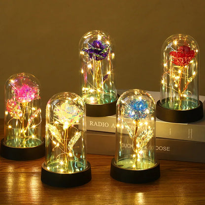 Wieczna róża LED w szklanej kopule – prezent